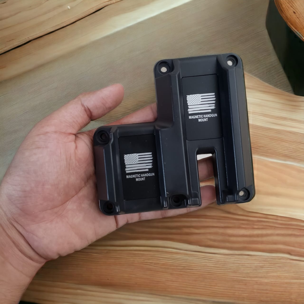 Universal Magnetic Mont with Magzin